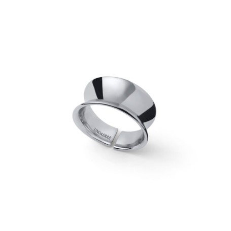 Anello a fascia argentato